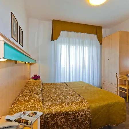 Ξενοδοχείο Gimm 4*